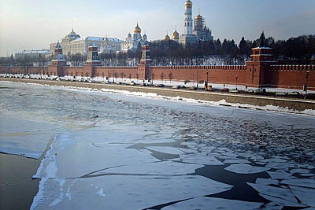 Zamrzlá řeka Moskva | foto: licence Creative Commons Attribution-ShareAlike 3.0 Unported,  Thomas Glau