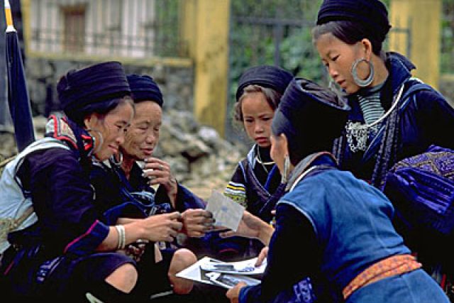 Ženy kmene Hmong | foto: licence Public Domain,  volné dílo,  Bob Tubbs
