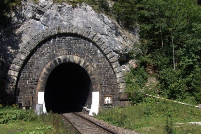 Tunely lákají k dobrodružství | foto: Vítězslav Klozík