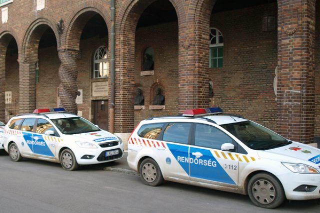 Maďarská policie po vás může chtít pokutu až do výše 100 tisíc forintů,  v přepočtu 10 tisíc Kč  (ilustrační foto) | foto:  Maďarská policie