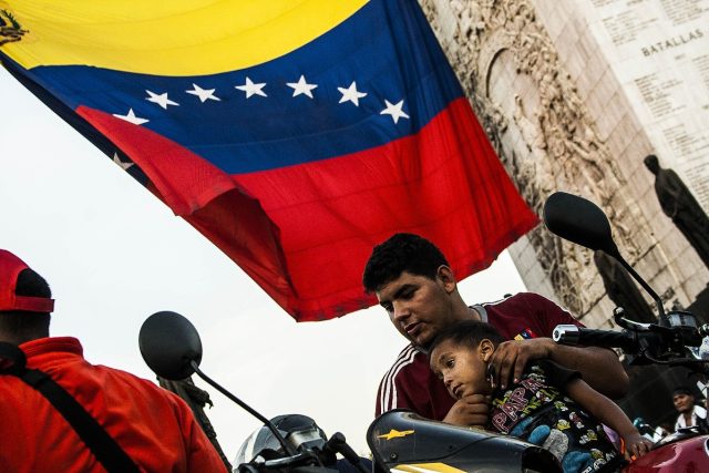 Úcta přinejmenším velké části Venezuelanů k jejich zesnulému prezidentovi je nefalšovaná a upřímná | foto: Vít Pohanka,  Český rozhlas