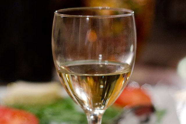 sklenka vína - víno | foto: Fotobanka stock.xchng