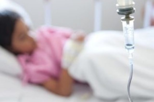 Může lékař odmítnout operovat dítě,  protože rodič nerespektuje předpisy nemocnice? | foto: Free Digital Photos