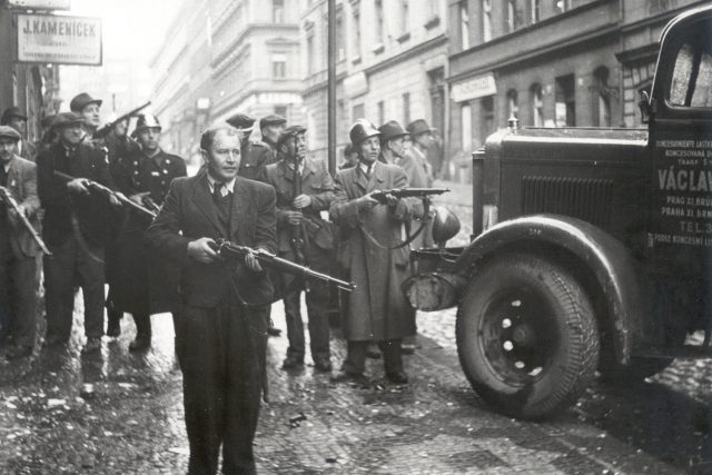 Boj o rozhlas,  květen 1945 | foto: archiv VHÚ Praha