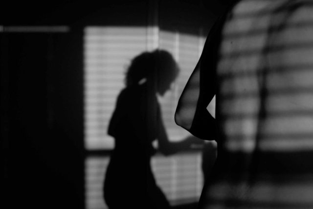 Za opakované a dlouhodobé znásilňování nevlastní dcery udělil Krajský soud v Brně muži podmínku.  (ilustrační foto) | foto:  CC BY-ND 2.0,  Lucy Maude Ellis