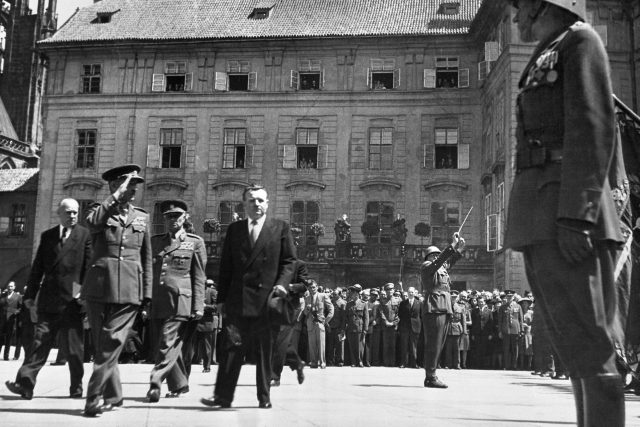 Nově zvolený prezident Klement Gottwald,  15. června 1948 | foto: Fotobanka Profimedia