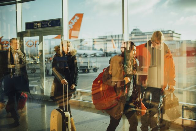 Příruční zavazadla,  která si s sebou berou cestující na palubu letadla,  musí být obzvlášť odolná,  aby přestála útrapy cestování | foto: Fotobanka Pixabay