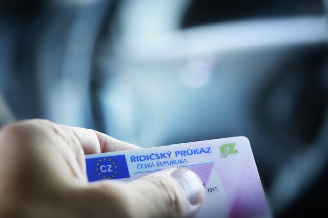 Jaký je postup při znovuzískání řidičského průkazu? | foto: Profimedia