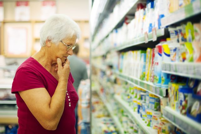 Od poklesu DPH o tři procenta si provozovatelé potravin moc neslibuje | foto: Shutterstock