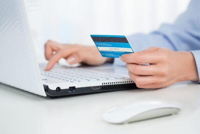 Pandemická krize zrychlila trendy jako e-commerce | foto: Shutterstock