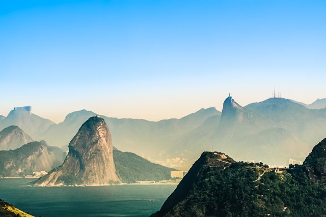 Hlavní turistická destinace v Brazílii se vyznačuje animistickou vírou černých Brazilců | foto: Pexels