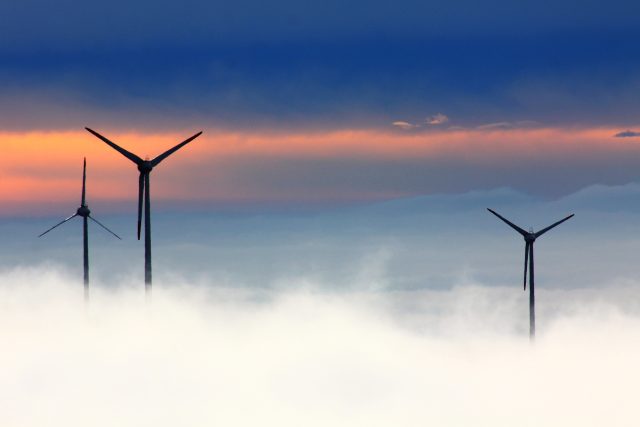Větrné elektrárny | foto:  Oimheidi,  Pixabay,  Licence Pixabay