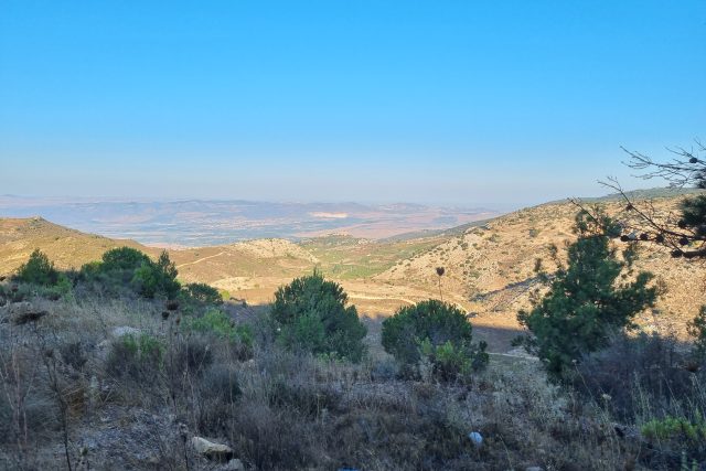 Jsou odtud vidět i Golanské výšiny a jejich syrská a i dnes už izraelská část | foto: Štěpán Macháček,  Český rozhlas
