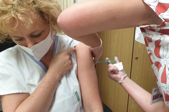 Co se děje v těle po očkování proti koronaviru? | foto: Andrea Strohmaierová,  Český rozhlas