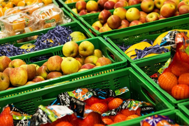 Neprodané potraviny budou muset předávat nevládním organizacím. Pokud to prodejce neudělá,  zaplatí deset groszů  (asi 70 haléřů) za jeden kilogram vyhozeného jídla  (ilustrační foto) | foto: Pixabay
