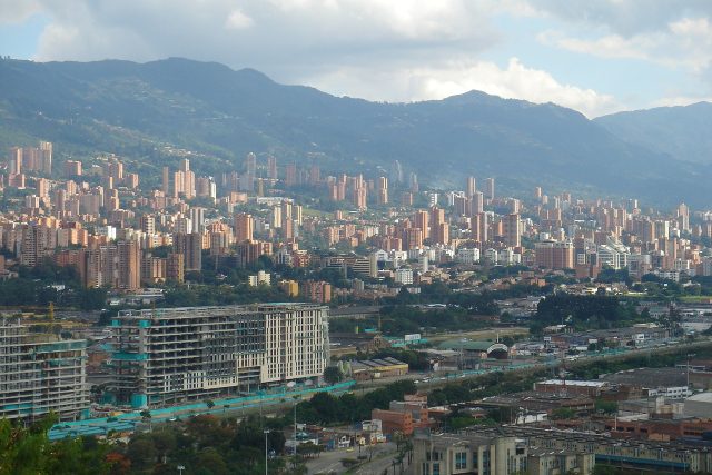 Dům stojící v jedné z nejluxusnějších čtvrtí města Medellín je jedním ze symbolů nelegálního obchodu s drogami v zemi  (ilustrační foto) | foto: Pixabay