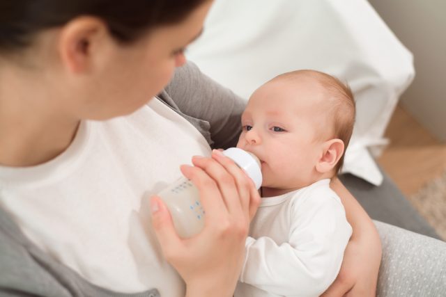 Tlakem ošetřené mléko si zachovává více prospěšných látek než po pasterizaci | foto: Shutterstock