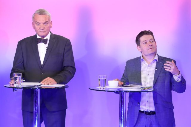 Bohuslav Svoboda a Patrik Nacher v předvolební debatě | foto: Jakub Stadler,  MAFRA / Profimedia