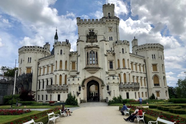 Zámek Hluboká patří k turisticky nejatraktivnějším památkám v Česku | foto: Tomáš Černý,  Český rozhlas