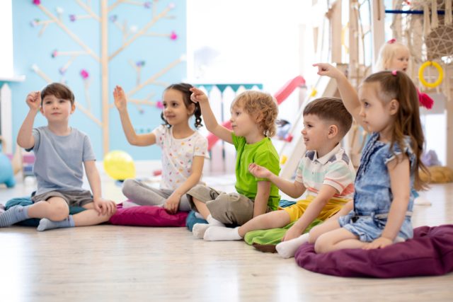 Když začneme děti vnímat a dáme jim prostor se vyjádřit,  začnou nám to vracet | foto: Shutterstock