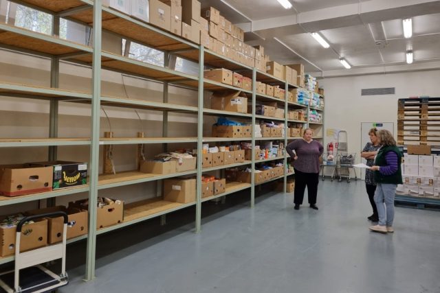 Potravinové banky napříč republikou jsou téměř prázdné | foto: Daniela Brychtová,  Český rozhlas Vysočina