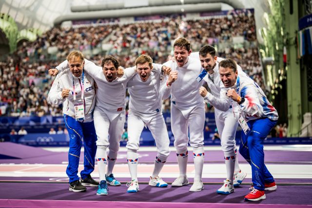 Čeští kordisté vybojovali bronzovou medaili na Letních olympijských hrách v Paříži 2024 | foto: Jaroslav Svoboda,  ČTK