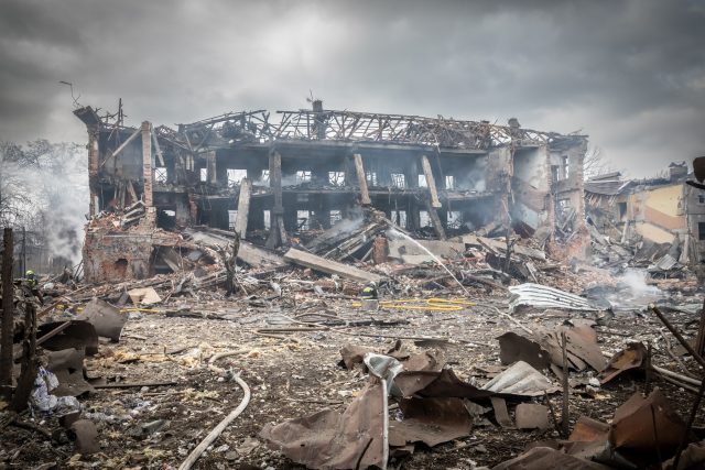 Bombardování obytné čtvrti ukrajinského města Dnipro/Dnipropetrovsk | foto: Fotobanka Profimedia