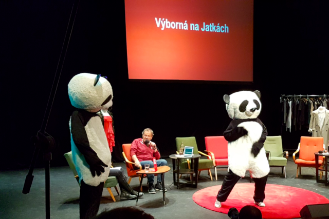 Představení Honey propojuje divadelní herectví a nový cirkus | foto: Český rozhlas