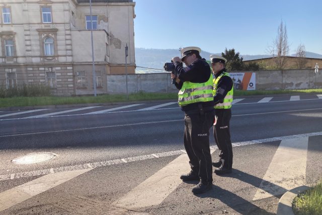 Policejní měření rychlosti | foto: Daniela Pilařová,  Český rozhlas