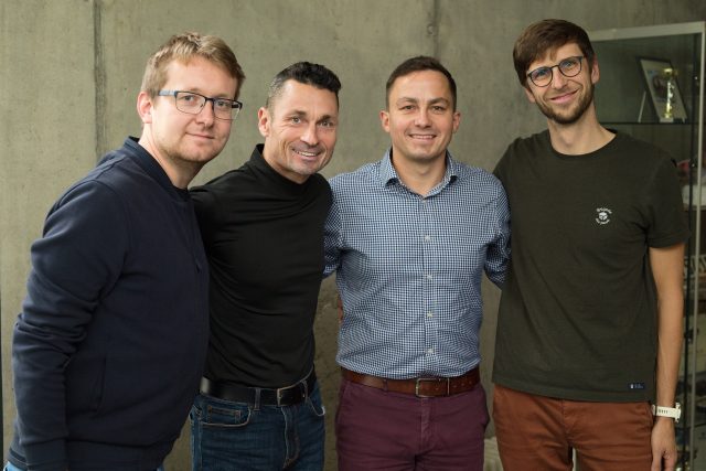 Právník Jan Exner a moderátoři Martin Charvát,  Jiří Ježek a Karel Janů | foto: Anna Rychnovská,  Český rozhlas