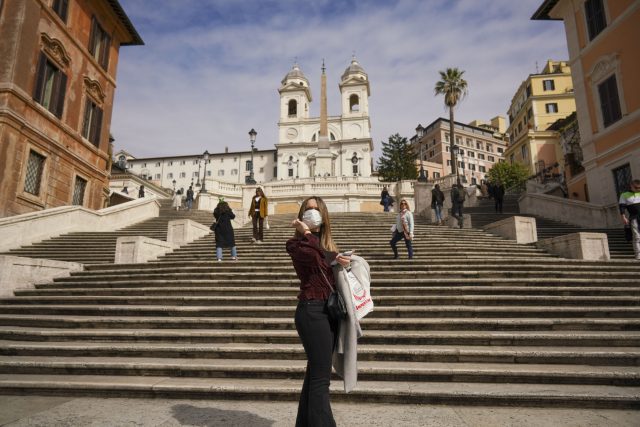 Španělské schody v Římě | foto: Andrew Medichini,  ČTK / AP