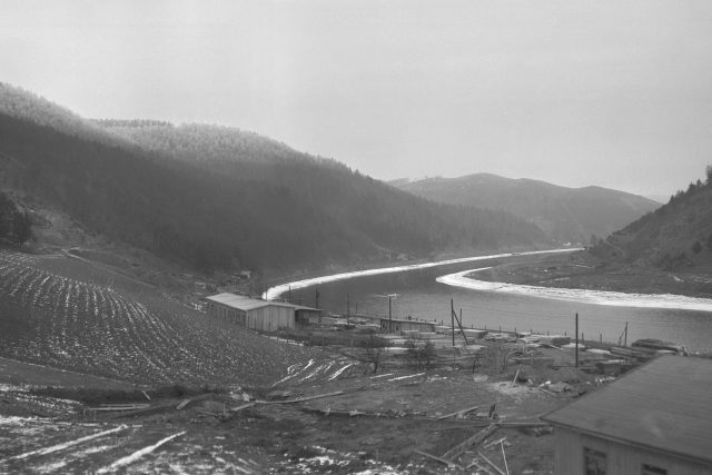 Z výstavby našeho největšího vodního díla - Orlické přehrady. | foto: ČTK / Mucha Josef