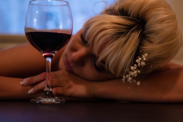Polovinu lidí závislých na alkoholu tvoří v Maďarsku ženy | foto: Pexels,  CC0 1.0