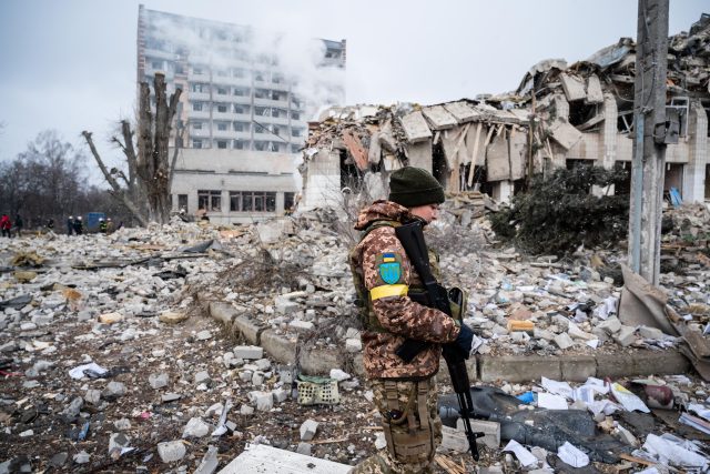 Následky raketového útoku na Charkov na Ukrajině | foto: Fotobanka Unian