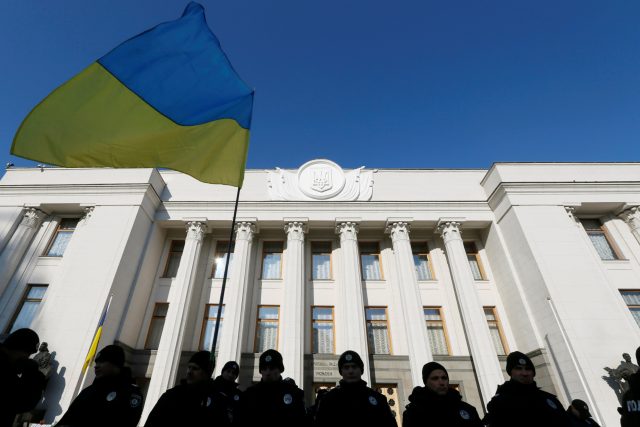 Korupce na Ukrajině je přetrvávajícím problémem | foto: Reuters