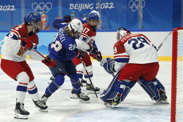 České hokejistky v zápase s USA | foto: Jonathan Ernst,  Reuters