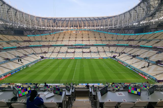 Fotbalový stadion v katarském Dauhá | foto: Štěpán Macháček,  Český rozhlas