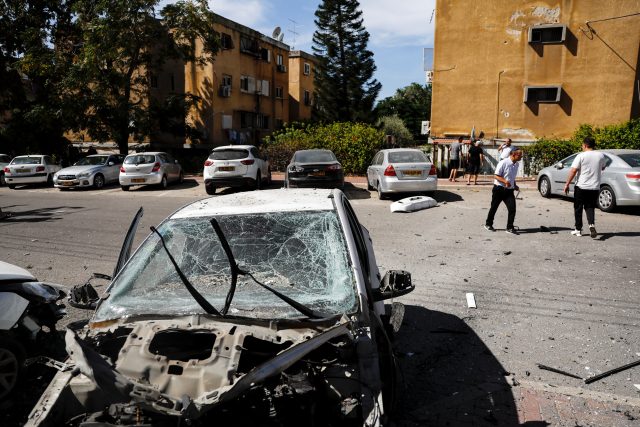 Následky ostřelování Izraele  (ilustrační foto) | foto: Reuters