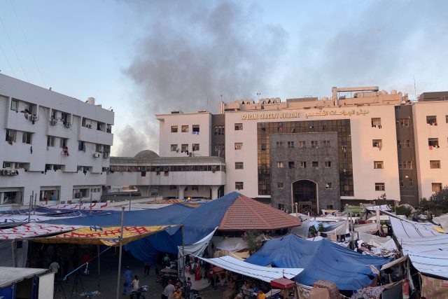Nemocnice Šífa ve městě Gaza | foto: Doaa Rouqa,  Reuters