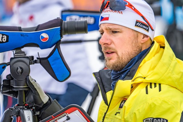 Matthew Emmons si v pořadu Na síti povídal s moderátorkou Andreou Sestini Hlaváčkovou | foto:  (C) Český biatlon Petr Slavík