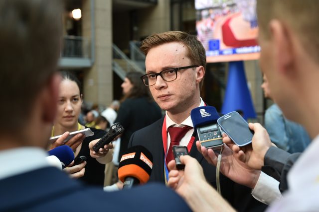 Náměstek ministra zahraničních věcí pro evropské záležitosti Aleš Chmelař | foto: Úřad vlády