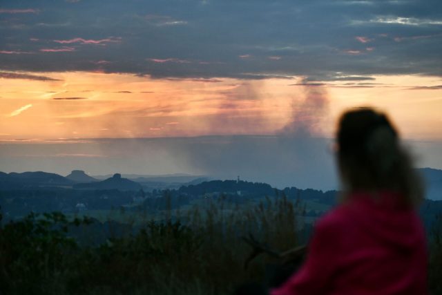 Požár z vyhlídky na Pastevním vrchu | foto: René Volfík,  Český rozhlas