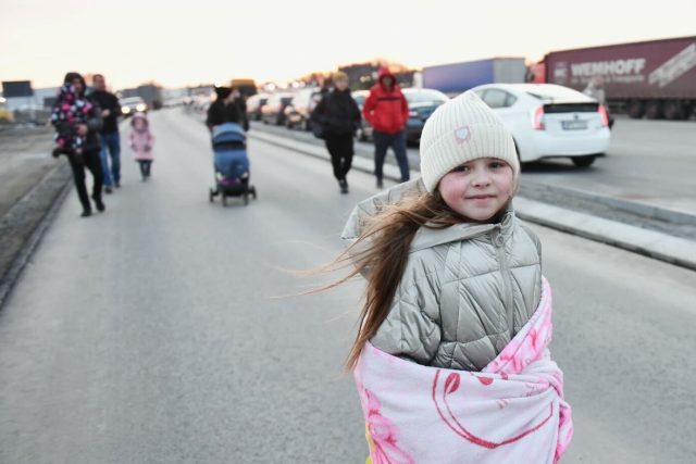 Z Ukrajiny prchají kvůli vpádu ruských vojsk rodiče s dětmi | foto: René Volfík,  iROZHLAS.cz
