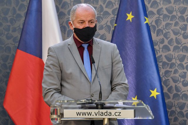 Ministr zdravotnictví Roman Prymula na tiskové konferenci 21. října | foto: Vít Šimánek,  ČTK