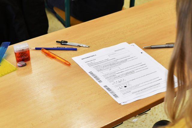 Podávání přihlášek na střední školy čeká letos elektronizace | foto: Miroslav Chaloupka,  ČTK