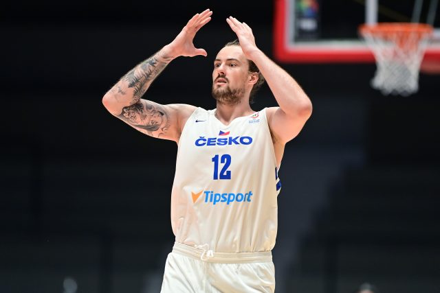 Ani Ondřej Balvín nezabránil porážce českých basketbalistů proti Maďarsku | foto: Profimedia