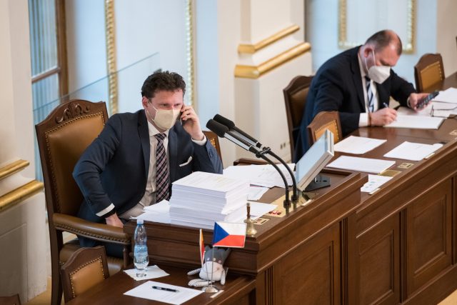 Radek Vondráček při jednání v Poslanecké sněmovně. | foto: René Volfík,  iROZHLAS.cz