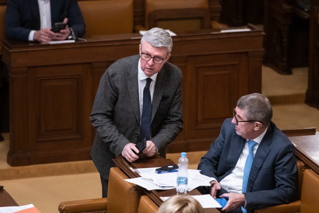 Karel Havlíček a Andrej Babiš v Poslanecké sněmovně | foto: René Volfík,  iROZHLAS.cz