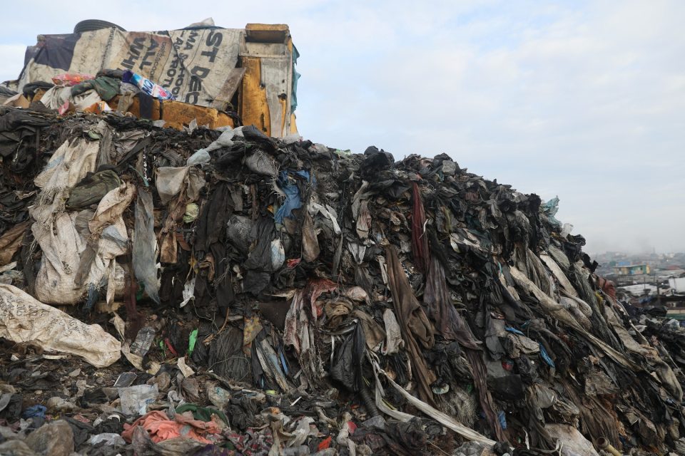 Skládka oblečení,  Accra,  Ghana,  Afrika | foto: Profimedia