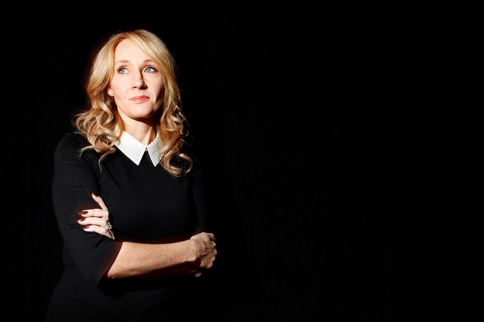 J. K. Rowlingová,  kterou proslavila série o čarodějnickém učni Harrym Potterovi | foto: Carlo Allegri,  Reuters